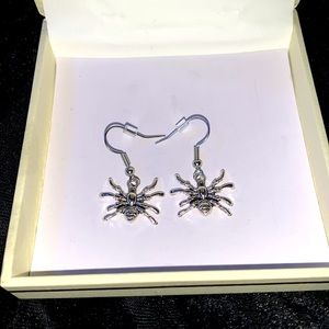 Spider earrings